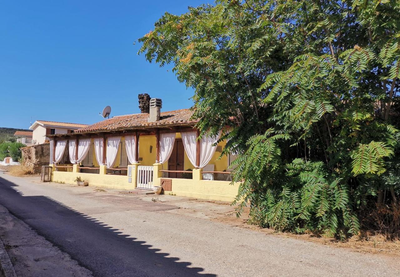 Villa Sandra Porto Pino Exterior photo